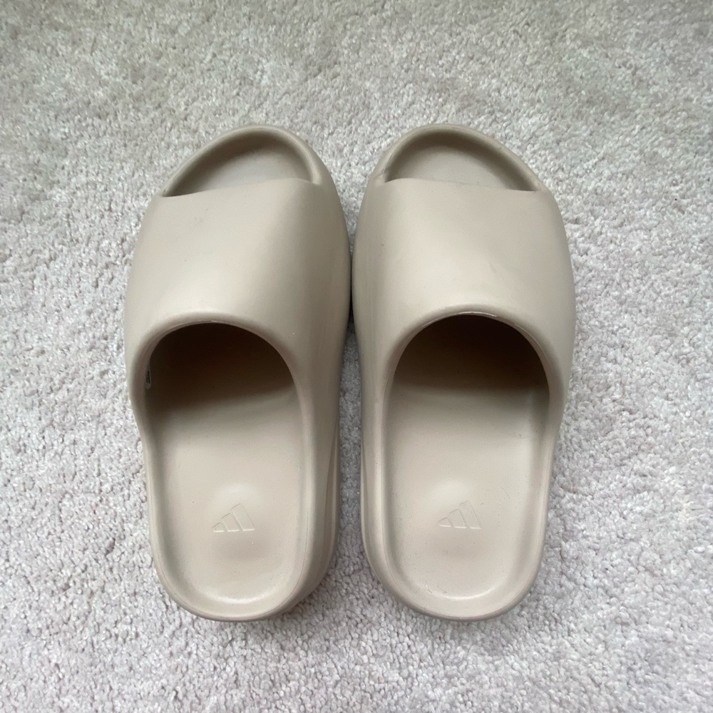 Adidas Yeezy Slides ‘Pure’ sz 5